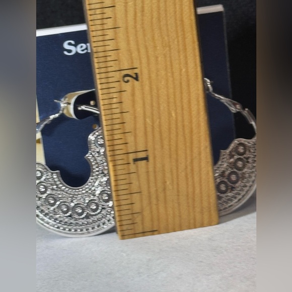 Sensitive Ears Silver Tone Textured 1.5 inch Hoop Earrings - Picture 7 of 11